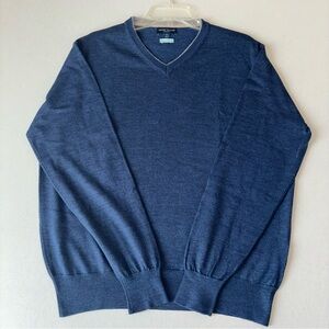 Title 81:
Peter Millar Merino Silk V-Neck Sweater Italy XL Blue